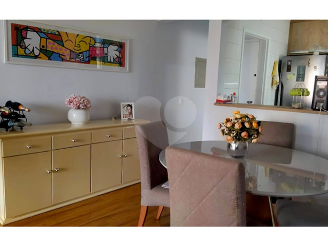 Apartamento à venda com 3 quartos, sendo 1 suíte,  em Morumbi, São Paulo, SP
