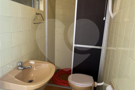 Casa Térrea com 3 dormitórios no Centro de Atibaia