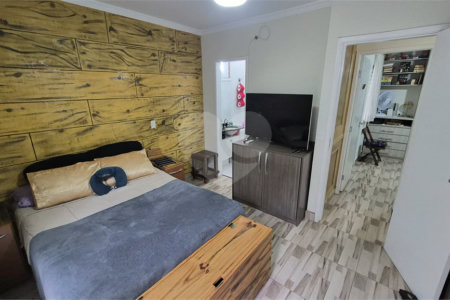 Casa à venda com 2 suítes no condomínio Simão Machado, São Paulo - SP