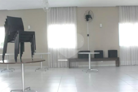 Apartamento à venda com 2 quartos em Parque Reboucas, São Paulo, SP