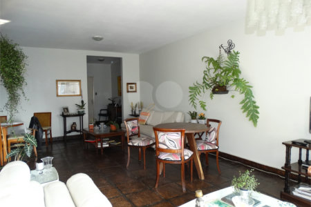 Apartamento à venda com 3 quartos, sendo 1 suíte, em Pinheiros, São Paulo, SP