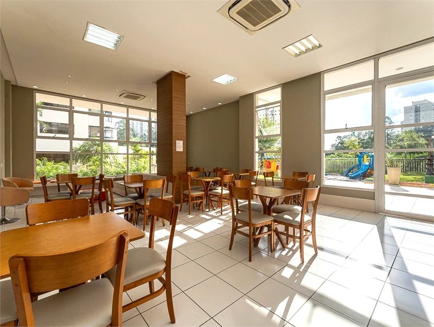 Apartamento à venda com 3 quartos, sendo 1 suíte, em Vila Andrade, São Paulo, SP