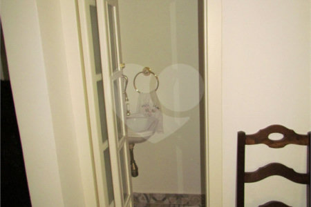 Casa de Vila à venda com 4 quartos, sendo 1 suíte, em Chácara Monte Alegre, São Paulo, SP
