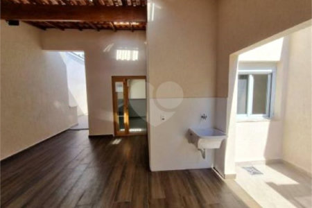 Casa à venda com 5 quartos, sendo 2 suítes,  em Vila Gonçalves, São Bernardo do Campo, SP