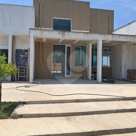 Casa à venda com 3 suítes no condomínio Terras de Mont Serrat, Salto - SP