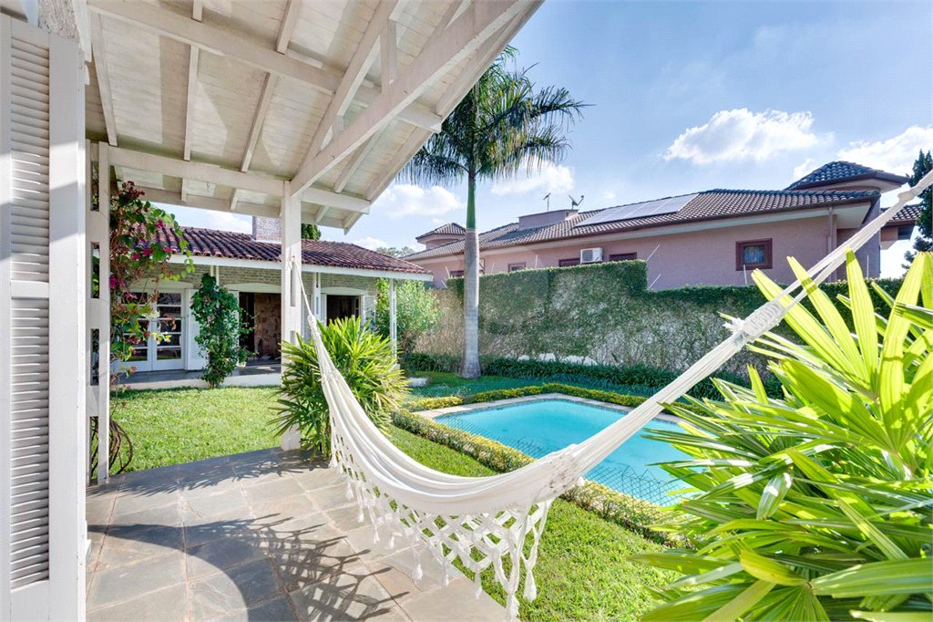 Casa Térrea à venda com 3 suítes em Interlagos, São Paulo, SP