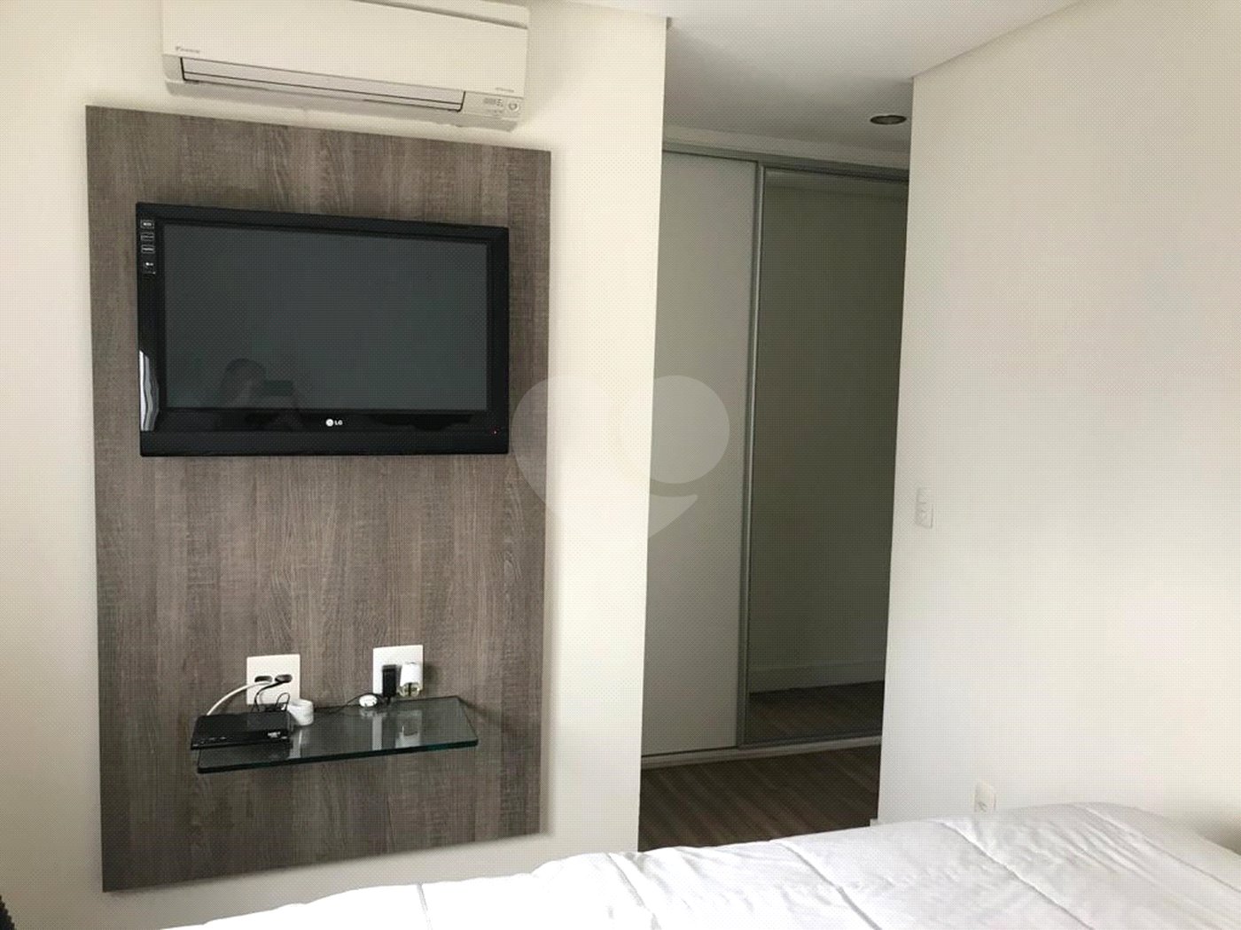 Apartamento à venda com 3 quartos, sendo 1 suíte, em Barra Funda, São Paulo, SP