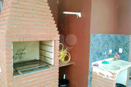 Sobrado à venda com 4 quartos, sendo 1 suíte,  em Jardim Alvinópolis, Atibaia, SP