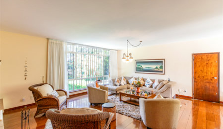 Casa de Vila à venda com 3 quartos, sendo 1 suíte,  em Alto da Boa Vista, São Paulo, SP