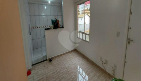 Apartamento à venda com 2 quartos em Água Chata, Guarulhos, SP