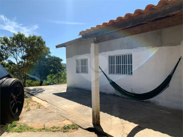 Casa à venda com 3 quartos, sendo 1 suíte,  em Olho D'água, Mairiporã, SP