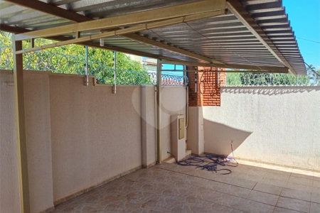 Casa à venda com 3 quartos, sendo 1 suíte, em Vila José Bonifácio, Araraquara, SP