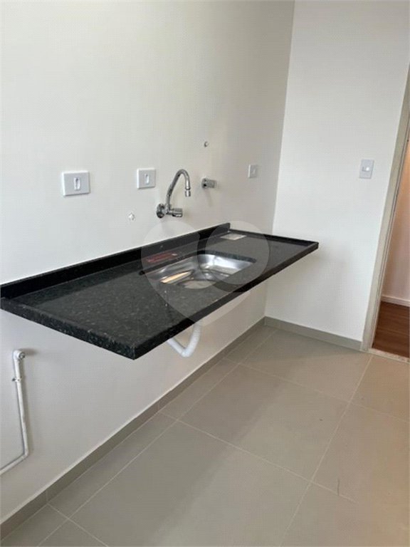 Apartamento à venda com 2 quartos, sendo 1 suíte, em Vila Olímpia, São Paulo, SP