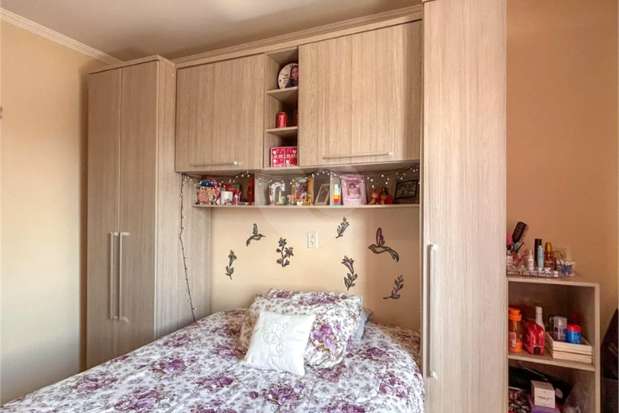 Sobrado à venda com 3 quartos, sendo 1 suíte, em Vila Mangalot, São Paulo, SP