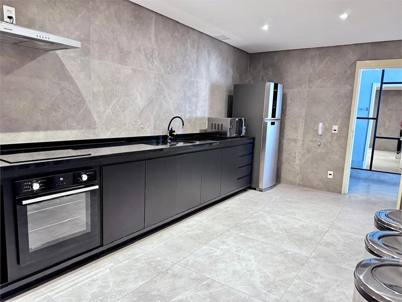 Apartamento à venda com 2 suítes em Jardim das Acácias, São Paulo, SP