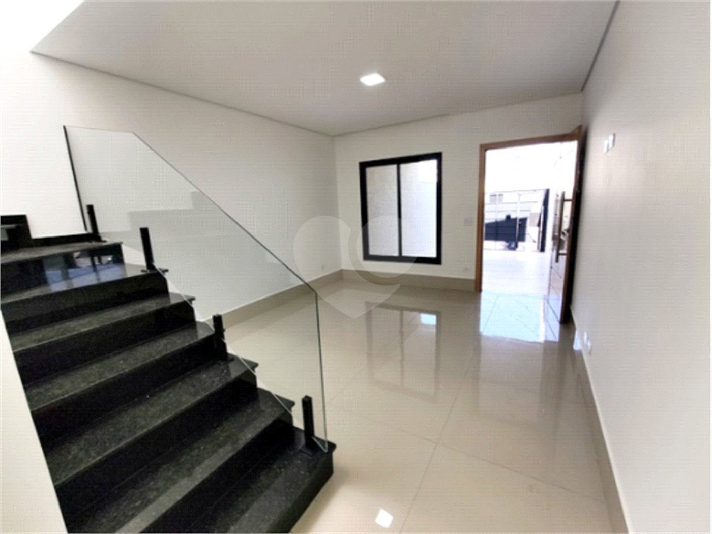 Sobrado à venda com 3 quartos, sendo 1 suíte, em Jardim Maristela, São Paulo, SP