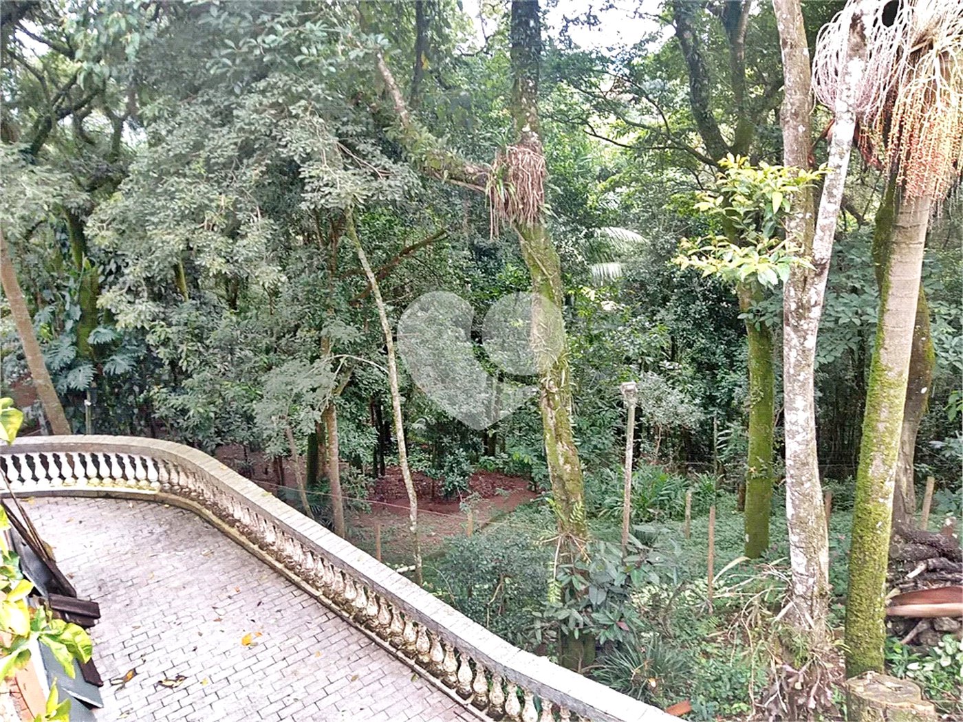 Casa à venda com 5 quartos, sendo 4 suítes, em Roseira, Mairiporã, SP