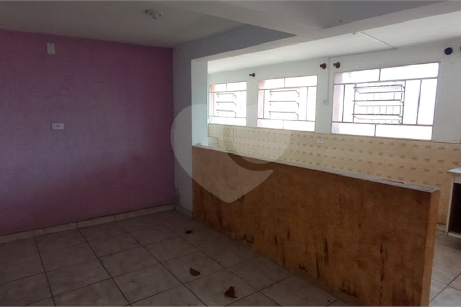 Casa à venda com 5 quartos, sendo 1 suíte, em Perus, São Paulo, SP