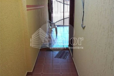Casa Térrea com 2 dormitórios, sendo 1 suíte.