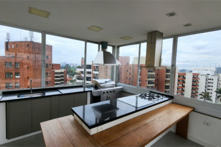 Apartamento à venda com 3 quartos, sendo 2 suítes, em Paraíso do Morumbi, São Paulo, SP