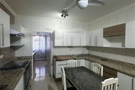 Apartamento à venda com 2 quartos, sendo 1 suíte, no Centro, Ponta Porã, MS