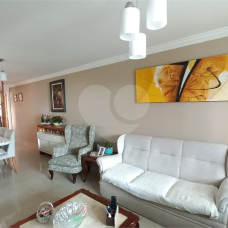 Casa à venda com 3 suítes em Jardim Trussardi, São Paulo, SP