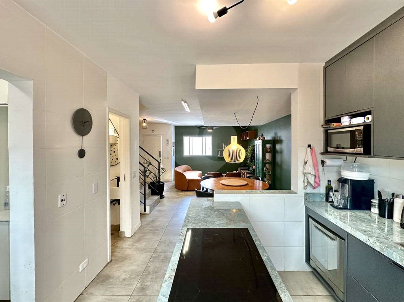 Casa à venda com 3 quartos, sendo 1 suíte, no condomínio Villaggio Viana, Cotia - SP