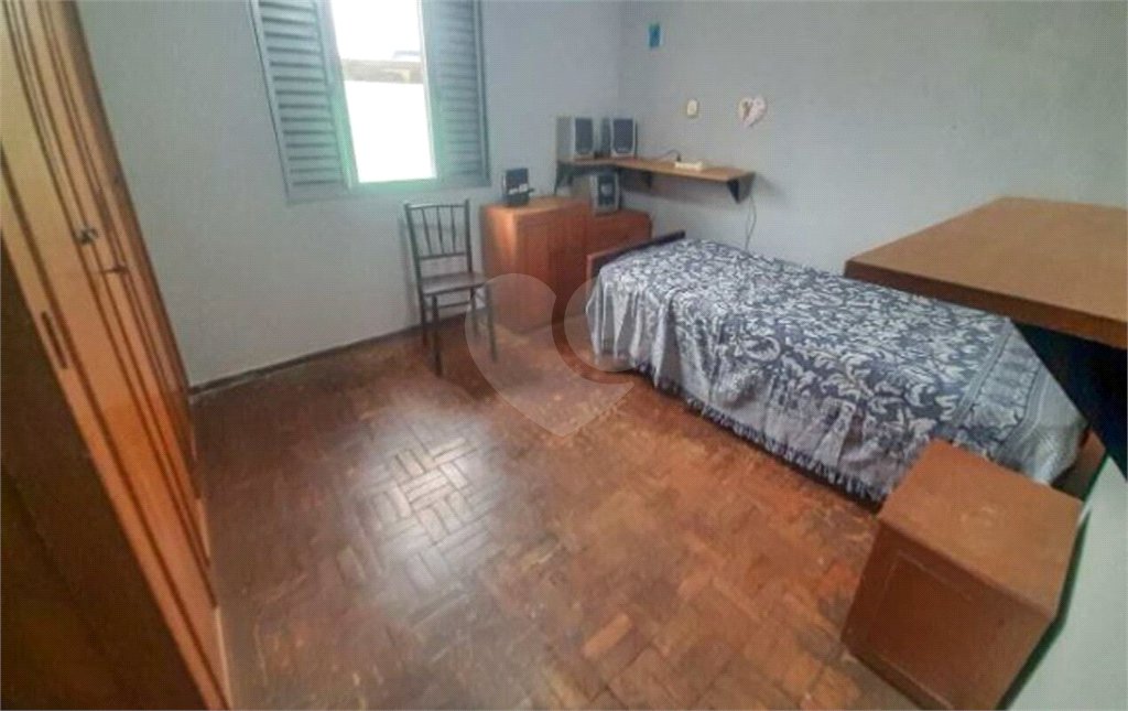 Sobrado à venda com 5 quartos, sendo 1 suíte, em Jardim Sabará, São Paulo, SP