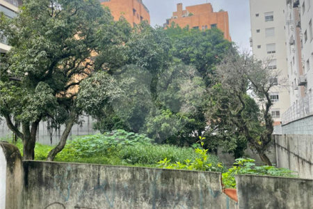 Terreno à venda em Jardim Guedala, São Paulo, SP