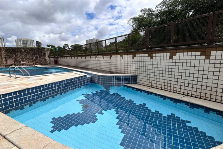 Apartamento à venda com 3 suítes em Morumbi, São Paulo, SP