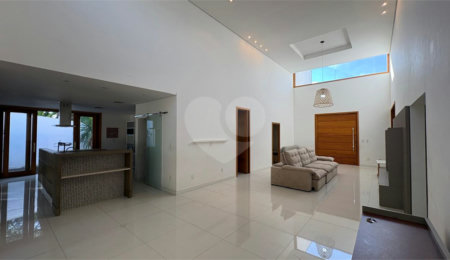 Casa à venda com 3 suítes no condomínio Vivendas do Lago, Sorocaba - SP