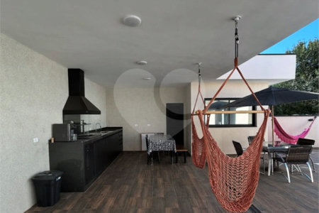 Casa à venda com 3 quartos, sendo 1 suíte, no condomínio Bosque dos Pires, Itatiba - SP