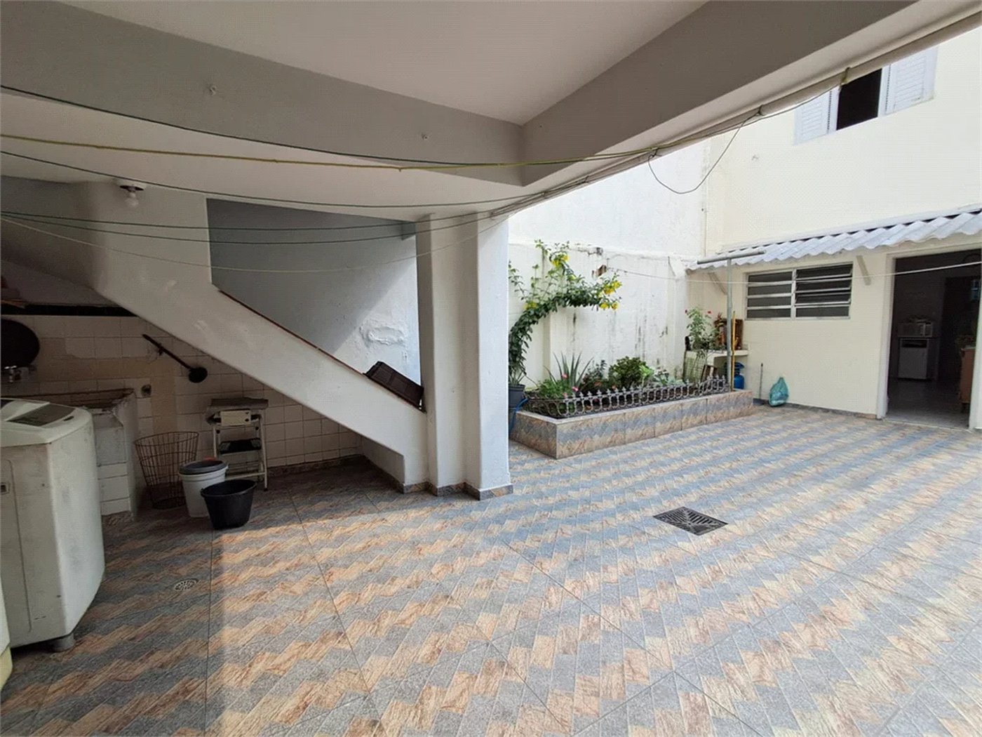 Casa à venda com 3 quartos em Água Branca, São Paulo, SP