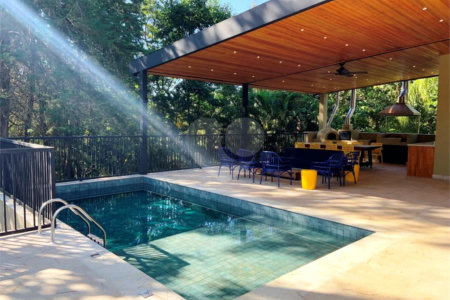 Casa à venda ou para alugar com 3 suítes em Tanque, Atibaia, SP