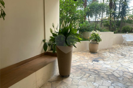 Apartamento à venda com 2 quartos em Vila Romana, São Paulo, SP