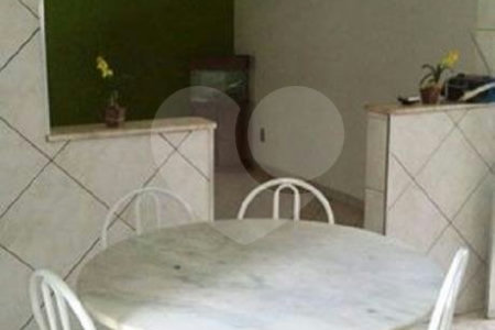 Casa à venda com 4 quartos, sendo 1 suíte, em Wanel Ville, Sorocaba, SP