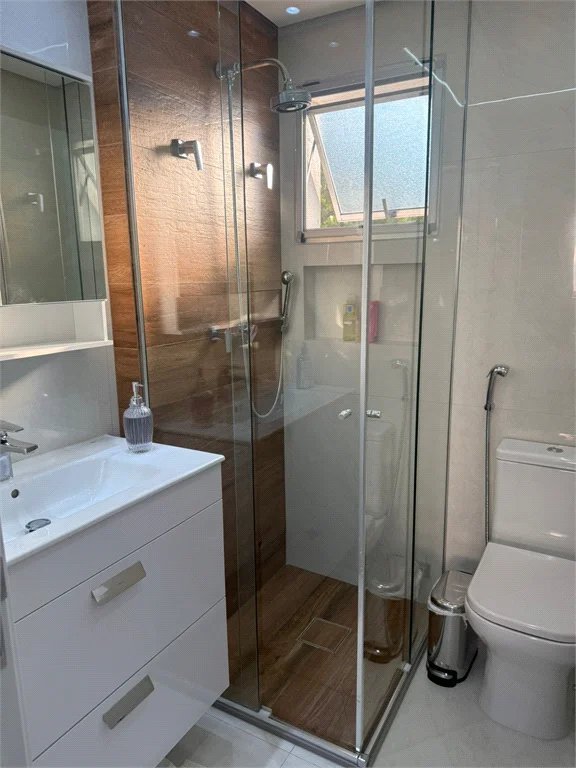 Casa à venda com 3 quartos, sendo 1 suíte, no condomínio Villas de São Francisco, São Paulo - SP