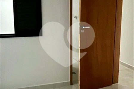 Sobrado à venda com 3 suítes em Vila Ré, São Paulo, SP