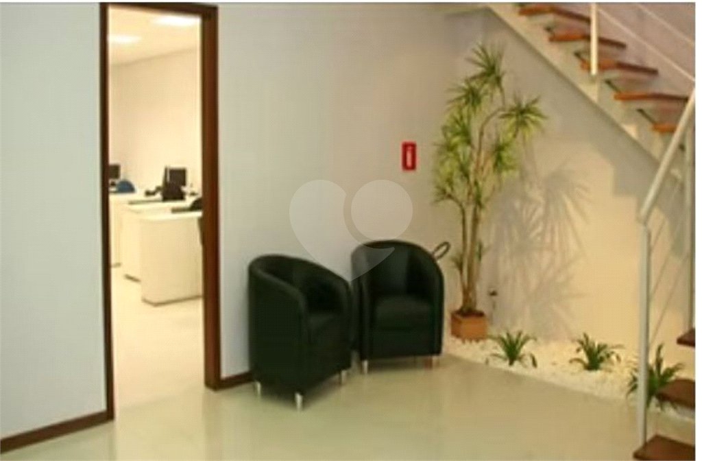 Sobrado à venda com 4 quartos em Santana, São Paulo, SP