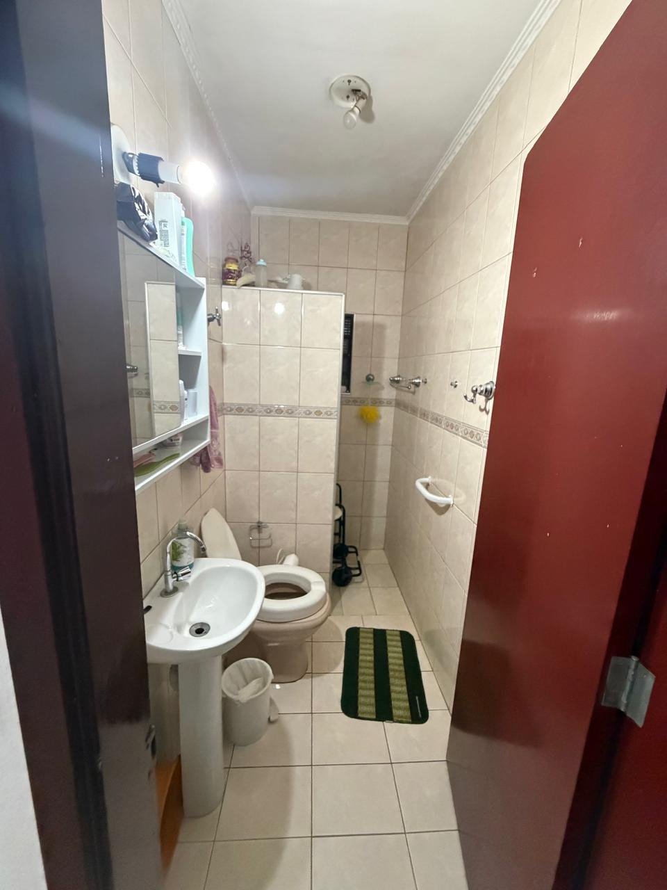 Casa Térrea à venda com 9 quartos, sendo 2 suítes, no condomínio Seranila, Monte Mor - SP