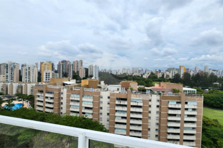 Apartamento à venda com 3 quartos, sendo 2 suítes,  em Paraíso do Morumbi, São Paulo, SP