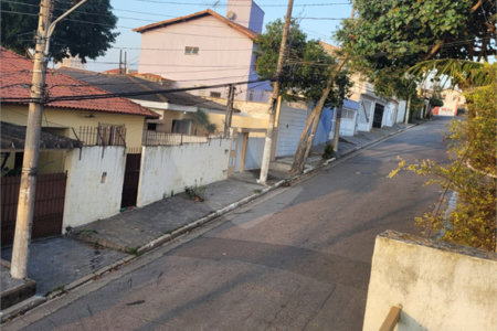 Sobrado à venda com 3 quartos em Vila Marari, São Paulo, SP