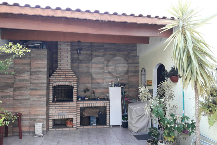 Sobrado à venda com 4 quartos, sendo 2 suítes, em Parque Edu Chaves, São Paulo, SP