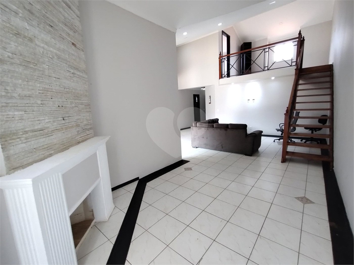 Casa à venda com 2 suítes em Vila Oliveira, Itapetininga, SP