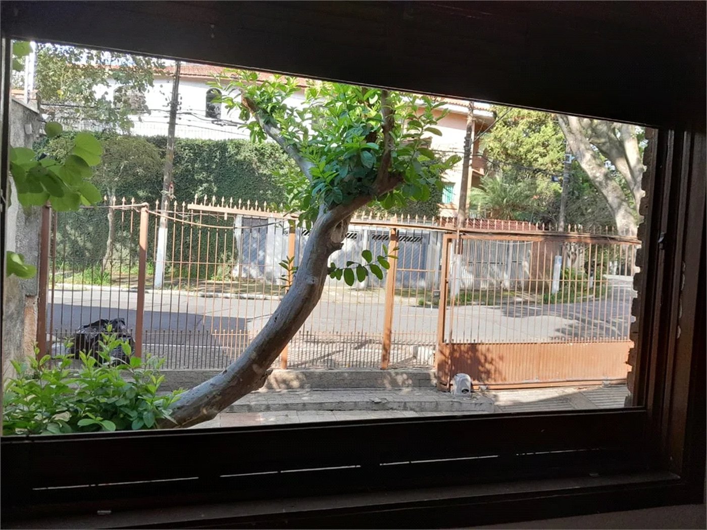 Sobrado à venda com 6 quartos, sendo 3 suítes,  em Rolinópolis, São Paulo, SP