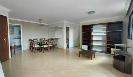 Apartamento à venda com 3 suítes em Vila Romana, São Paulo, SP