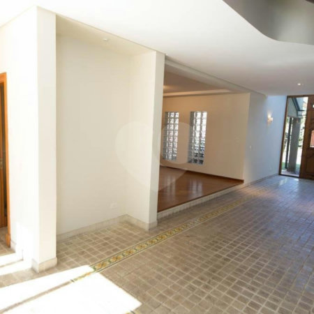 Casa à venda com 4 suítes no condomínio Jardim das Azaléias, São Paulo - SP