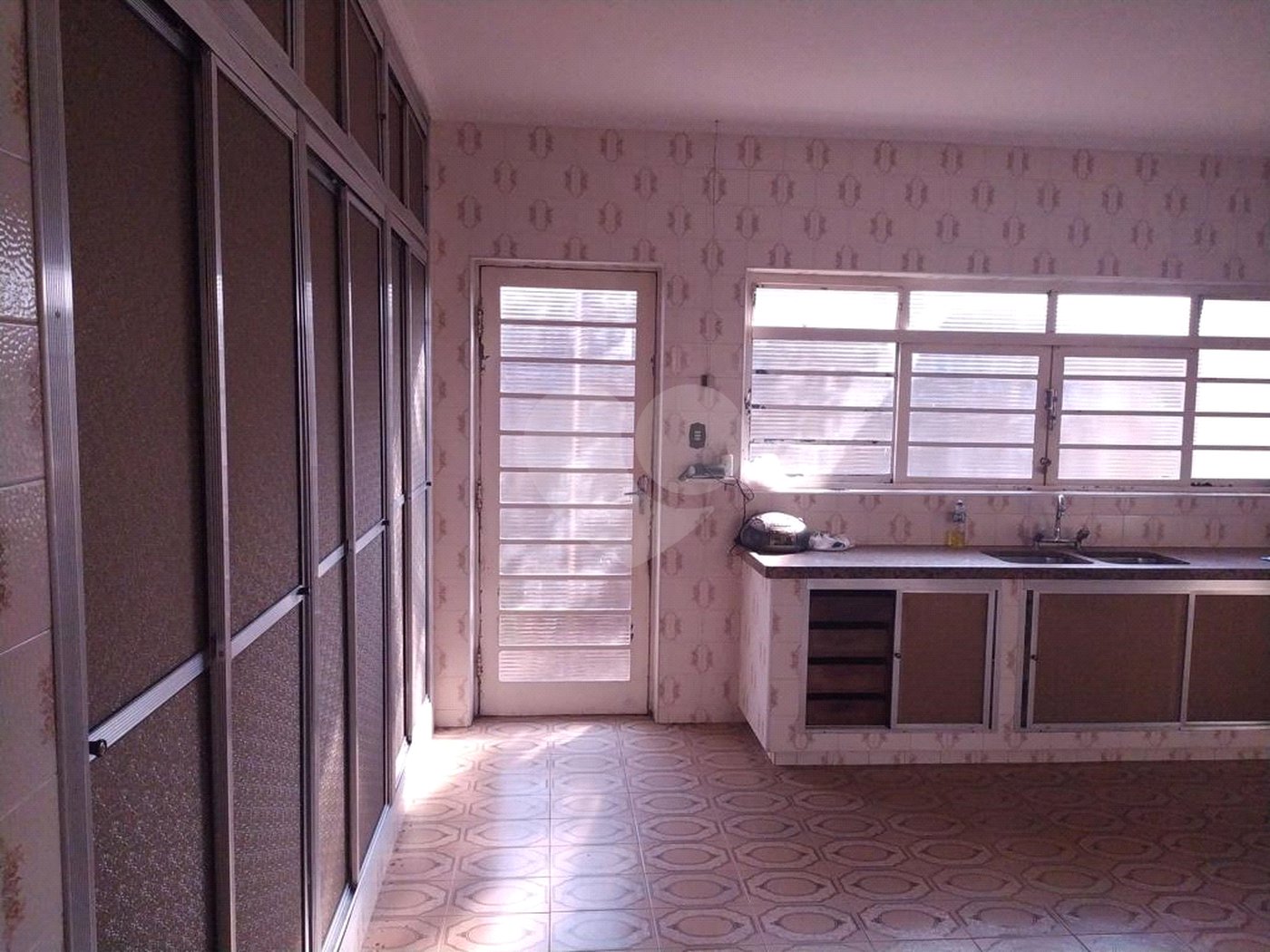Casa à venda com 2 quartos no Centro, Vinhedo, SP