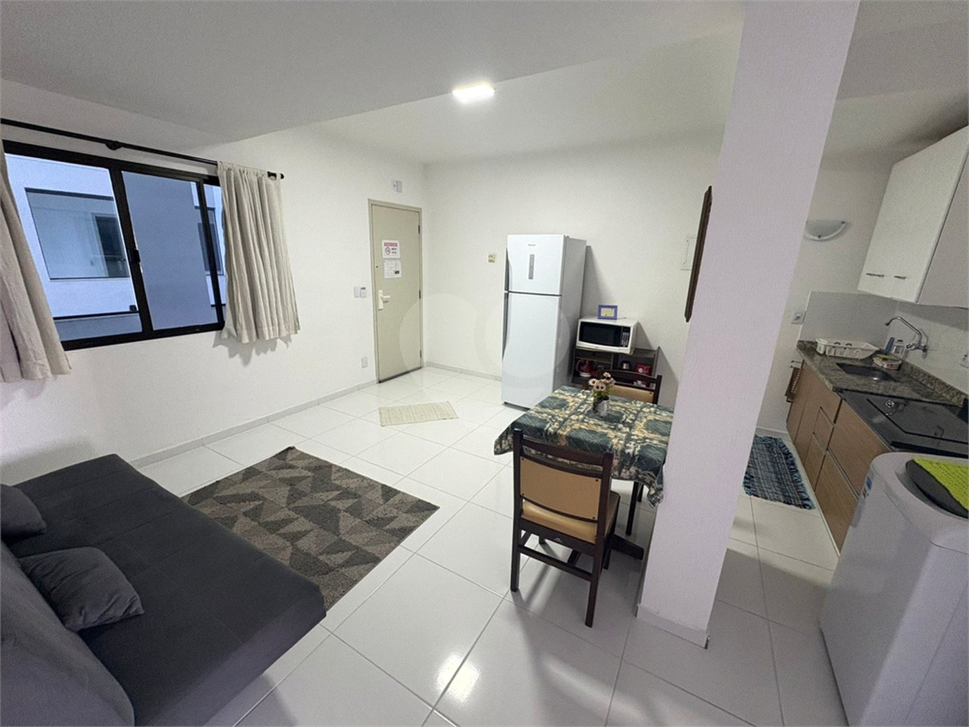 Flat à venda com 1 quarto no Centro, Mogi das Cruzes, SP