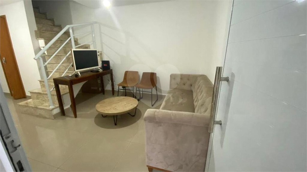 Casa à venda com 3 quartos, sendo 1 suíte, no condomínio Garden Village, São Paulo - SP